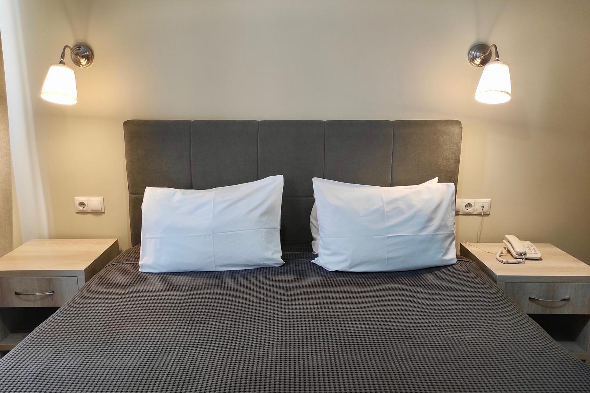 Lacasa Hotel Karagandy Екстериор снимка