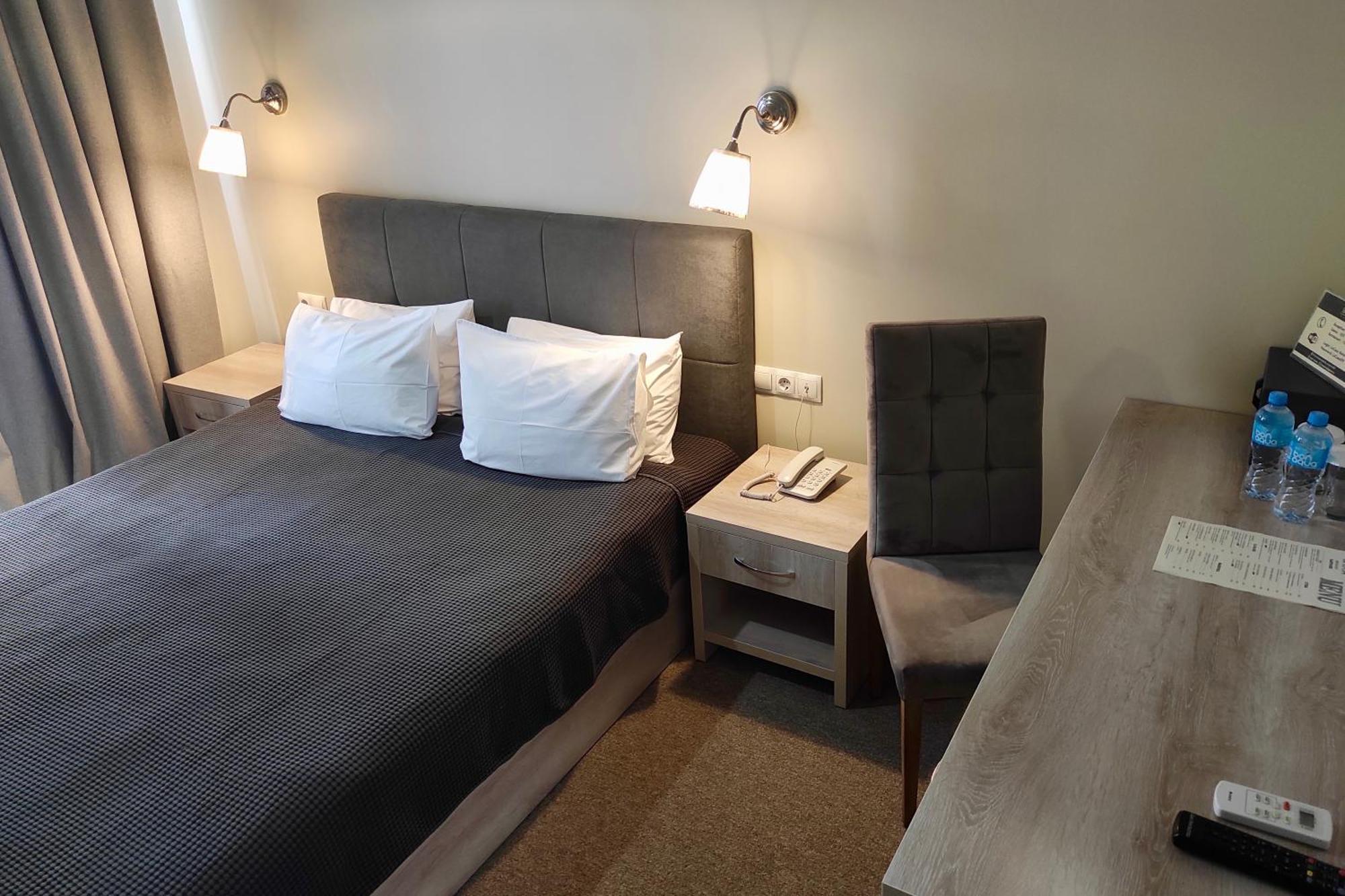 Lacasa Hotel Karagandy Екстериор снимка
