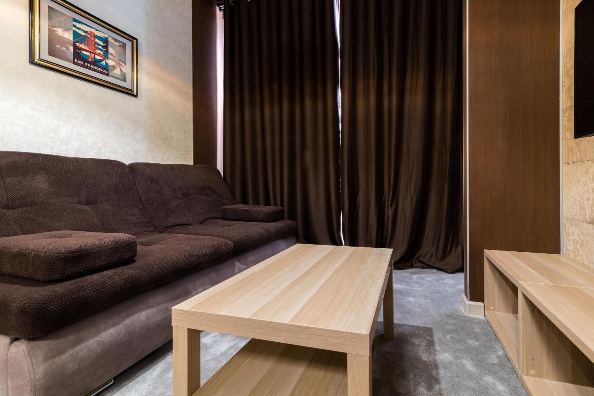 Lacasa Hotel Karagandy Екстериор снимка