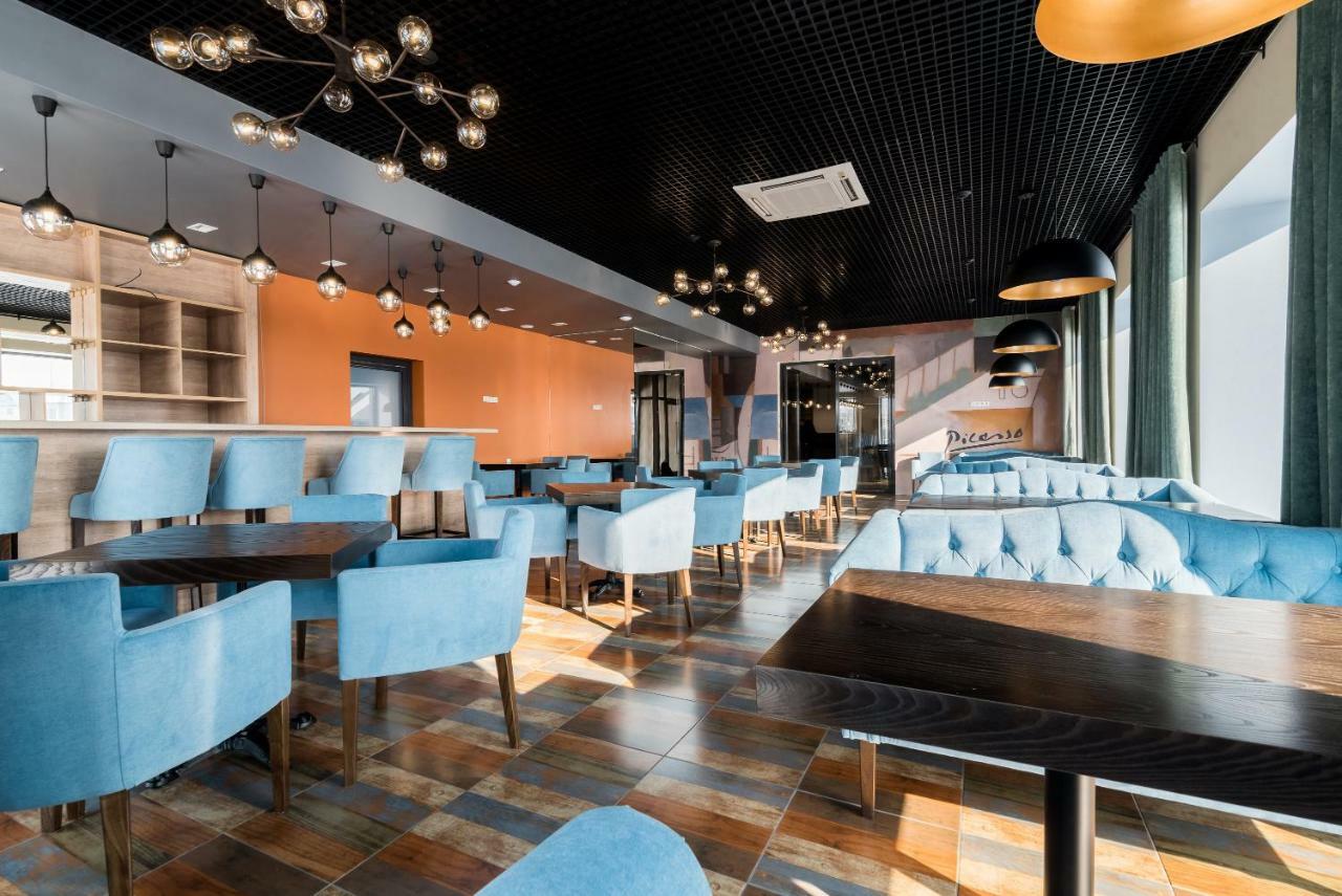 Lacasa Hotel Karagandy Екстериор снимка